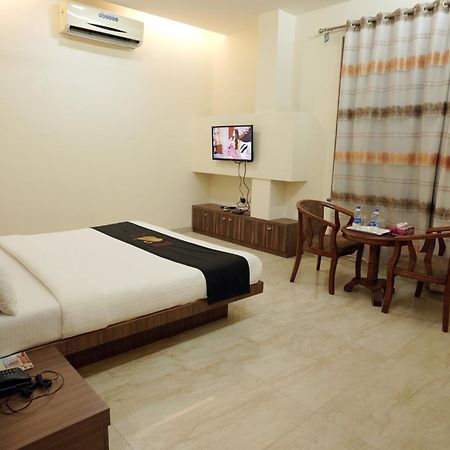 Hotel Kushala Executive Inn Thane Zewnętrze zdjęcie